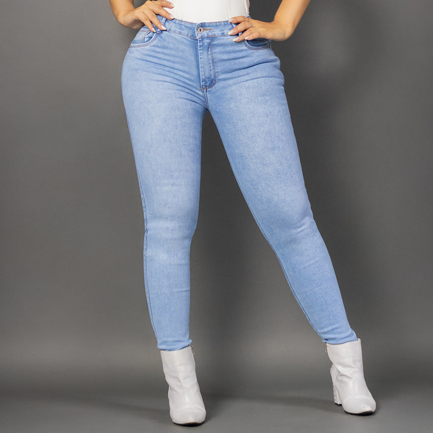 Jeans skinny tono claro ref 7050