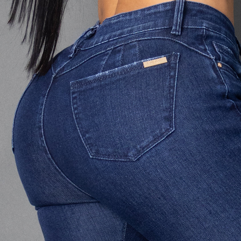 Jeans bota campana tono oscuro ref 7011