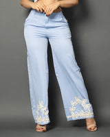 Conjunto Celeste Bordado – Chaleco Cropped & Pantalón Palazzo